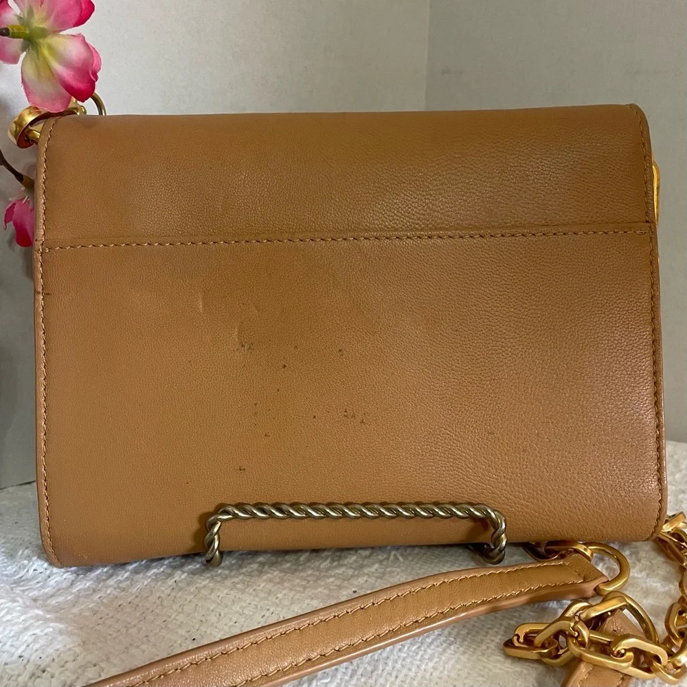 Tory Burch stylish tory